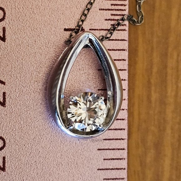 1 CT 925 STERLING SILVER "DIAMOND"  CZ  TEARDROP NECKLACE PENDANT - Picture 6 of 6